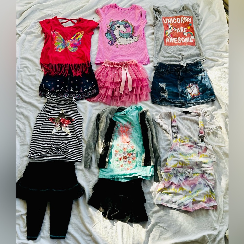 Lot of 13 Girls Spring/Summer Interchangeable pieces Size 7/8
